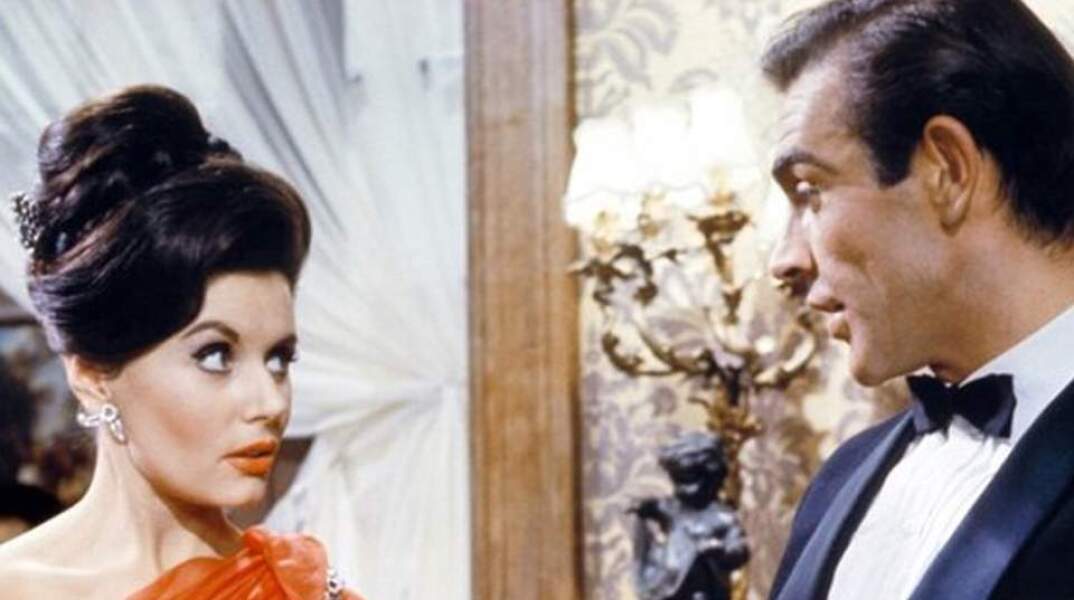 «Έφυγε» στα 90 της η Γιούνις Γκέισον, το πρώτο κορίτσι του 007 