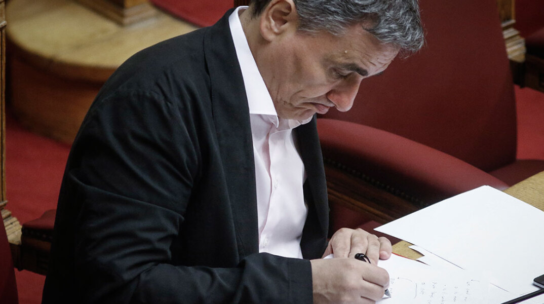 tsakalotos1.jpg