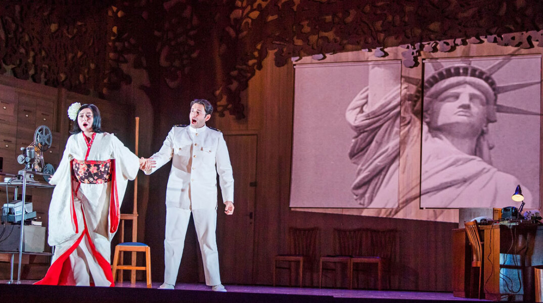 Μαντάμα Μπατερφλάι