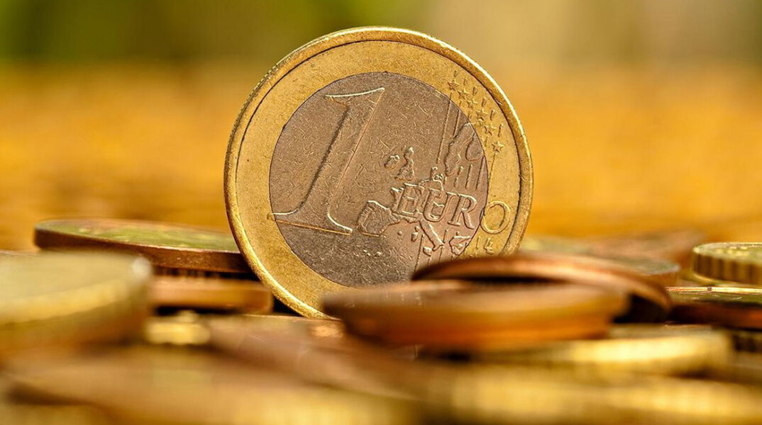 euro-coin.jpg
