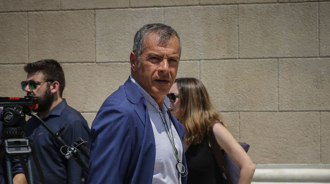 theodorakis1.jpg