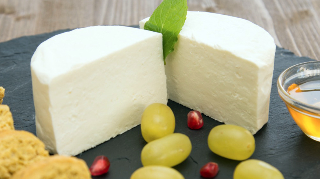 manouri-cheese-from-thessalymacedonia-pdo-5263-edit.jpg