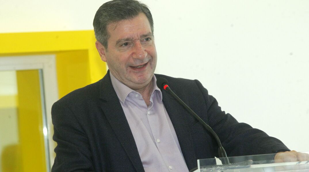 Ο Γ. Καμίνης ξεναγεί τους πολίτες στο ολοκαίνουργιο Σεράφειο (βίντεο) 