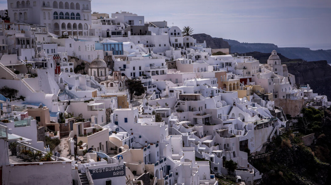 santorini.jpg
