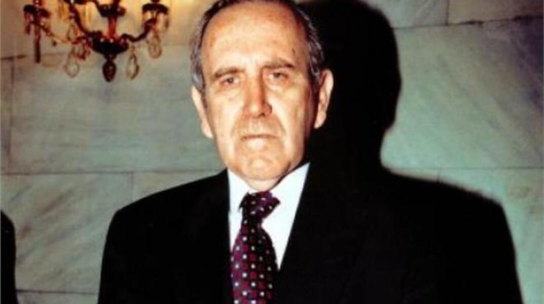 nikoskouris.jpg