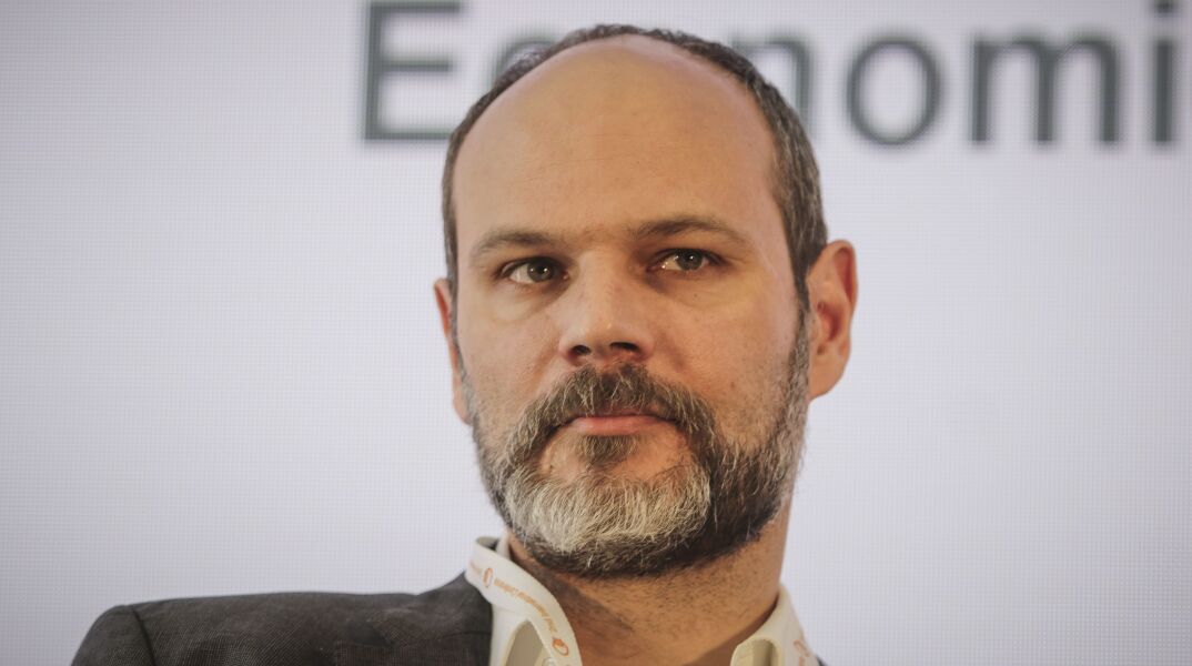 Όχι σε μονομερή αναστολή στην περικοπή των συντάξεων, λέει το Γραφείο Προϋπολογισμού  