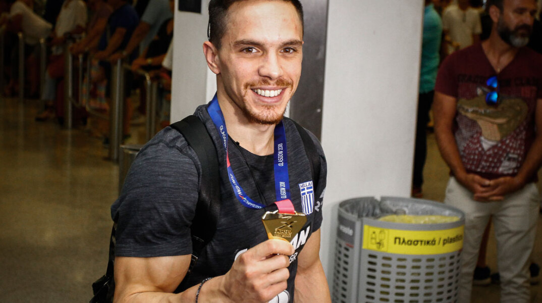 petrounias.jpg