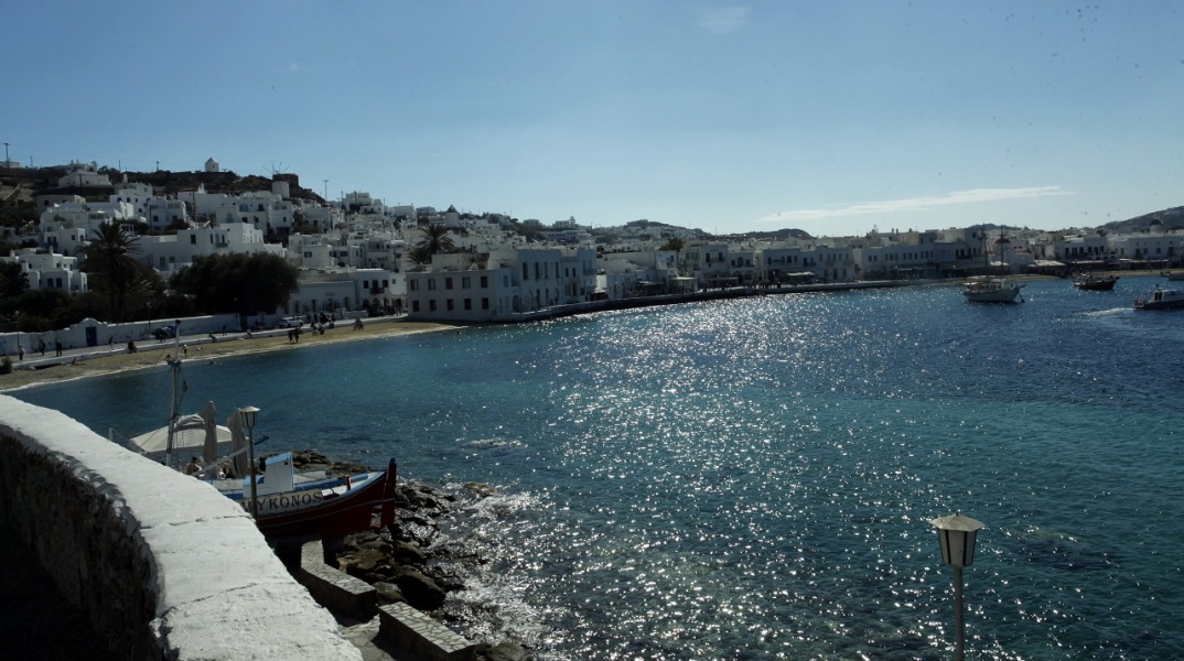 mikonos.jpg