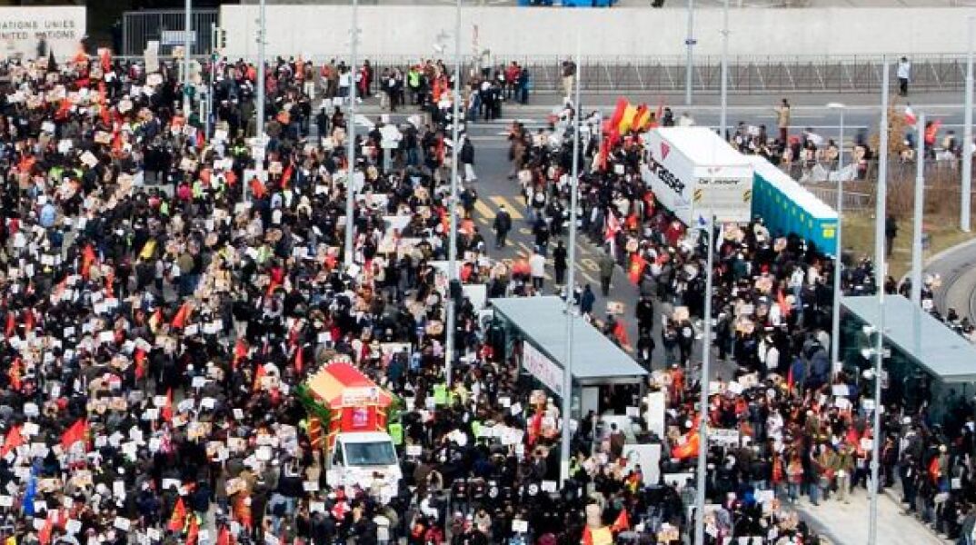 Διαδήλωση στην Ελβετία για τη μισθολογική ισότητα ανδρών και γυναικών 