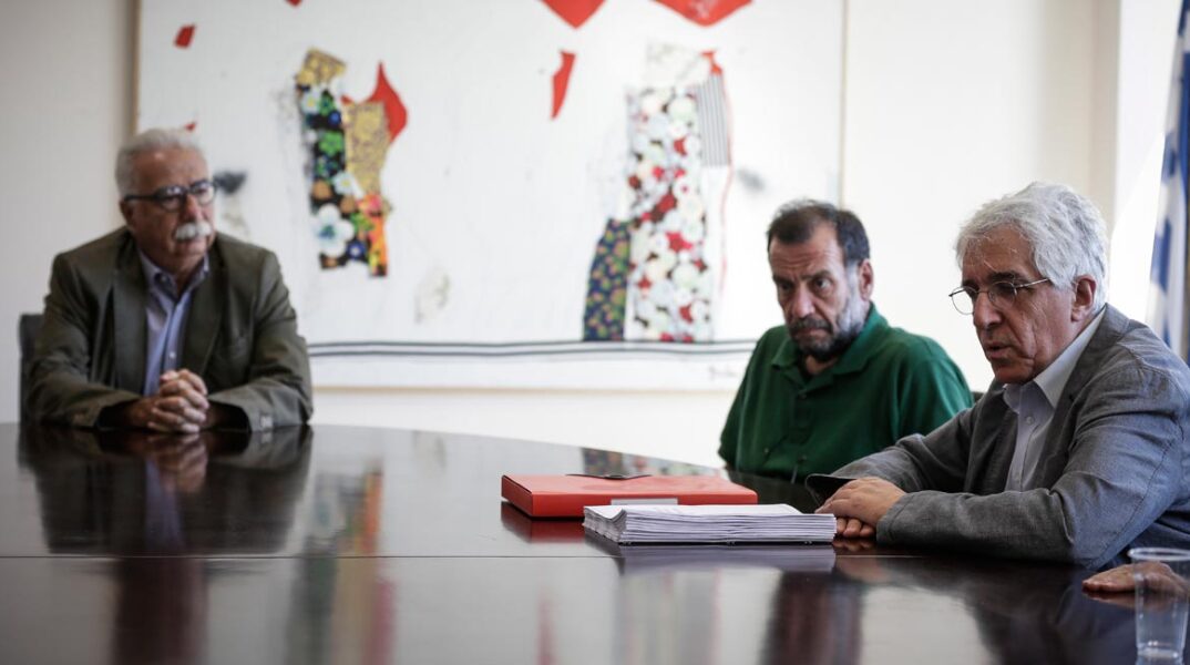 ΥΠΟΥΡΓΟΣ ΠΑΙΔΕΙΑ ΚΩΣΤΑΣ ΓΑΒΡΟΓΛΟΥ ΕΠΙΤΡΟΠΗ ΝΙΚΟΣ ΠΑΡΑΣΚΕΥΟΠΟΥΛΟΣ ΠΟΡΙΣΜΑ ΠΑΡΑΔΟΣΗ ΑΚΑΔΗΜΑΙΚΗ ΕΛΕΥΘΕΡΙΑ ΔΗΜΟΣΙΟ ΠΑΝΕΠΙΣΤΗΜΙΟ ΣΧΟΛΕΙΟ ΔΗΜΟΣΙΑ ΤΡΙΤΟΒΑΘΜΙΑ ΕΚΠΑΙΔΕΥΣΗ