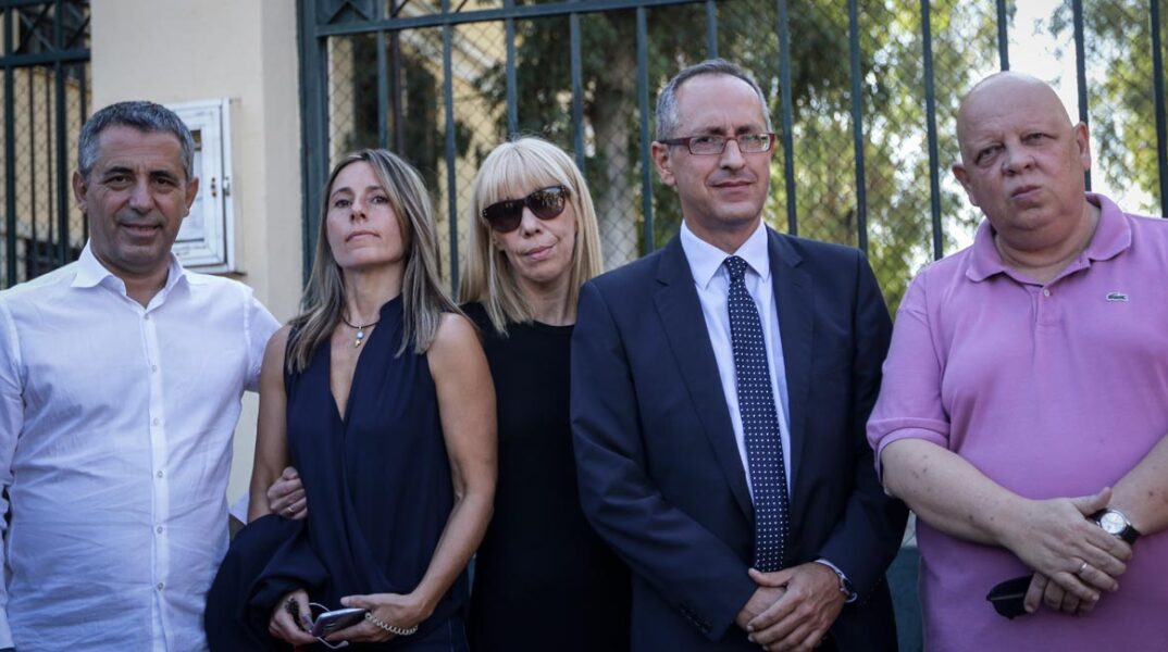 Θανάσης Μαυρίδης, Παναγιώτης Λάμψιας, Κατερίνα Γαλανού - Φιλελεύθερος