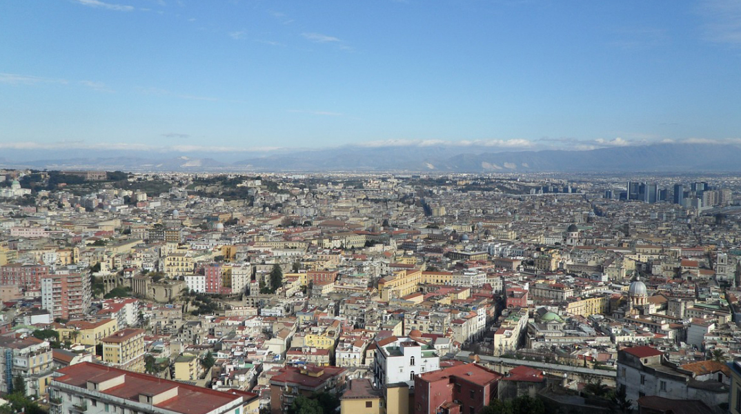 napoli-1186680_1280.jpg