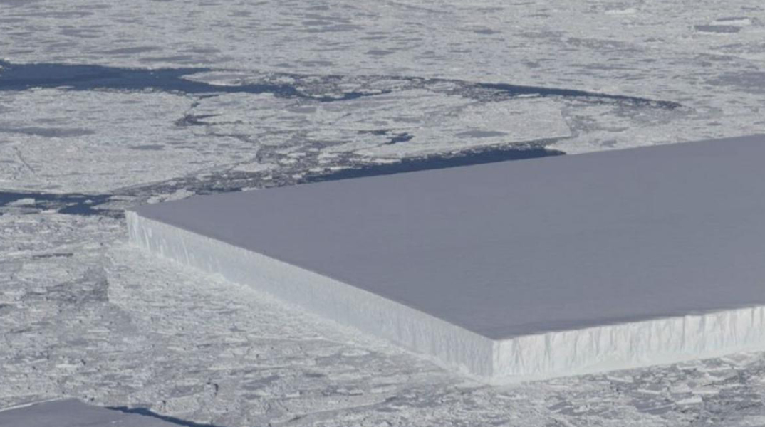 twitter-nasa-ice-square-iceberg-1120.jpg