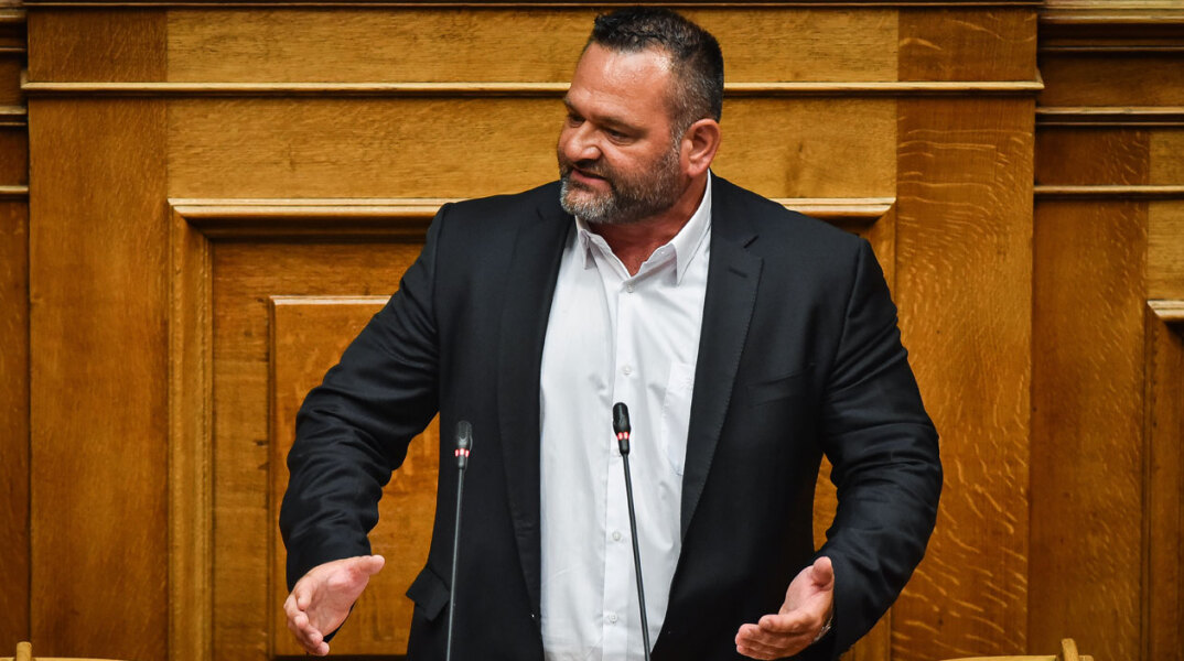 Γιάννης Λαγός