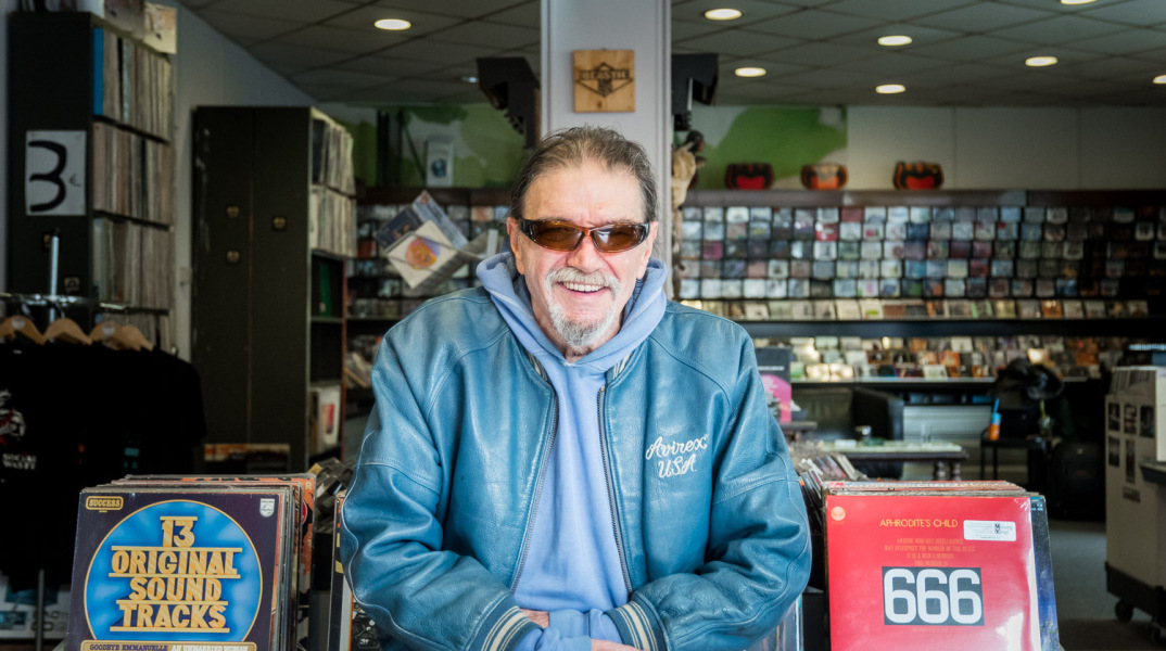 © Θανάσης Καρατζάς 