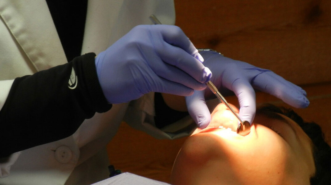 Οδοντίατρος 