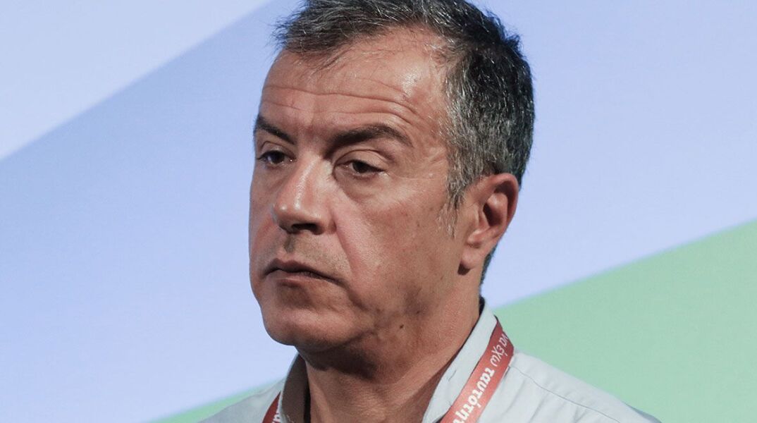 theodorakis.jpg