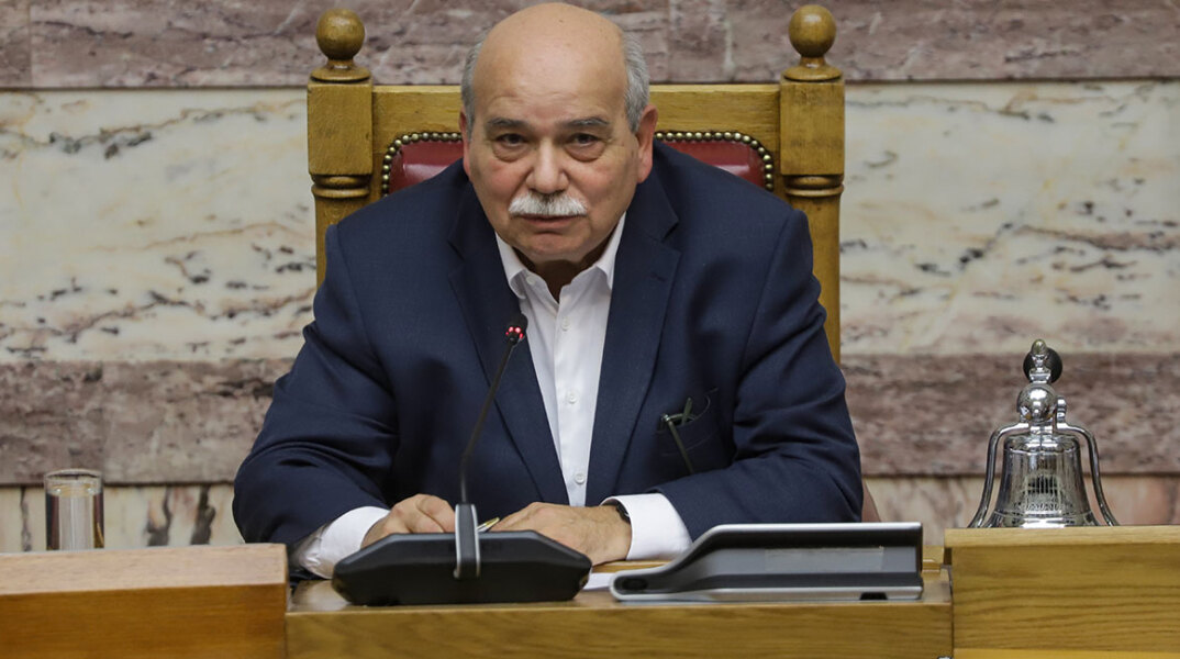 Nίκος Βούτσης