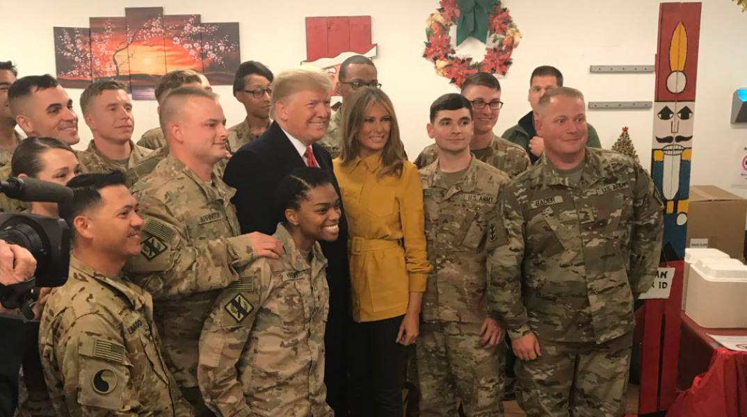  Ντόναλντ και Μελάνια Τραμπ στο Ιράκ