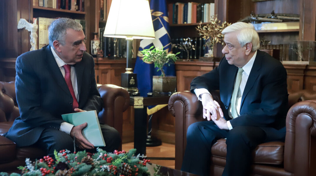 Π. Παυλόπουλος