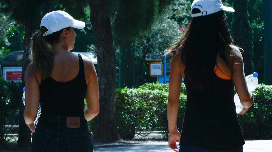 Τουρίστριες