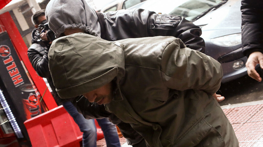 Έγκλημα στον Πειραιά 