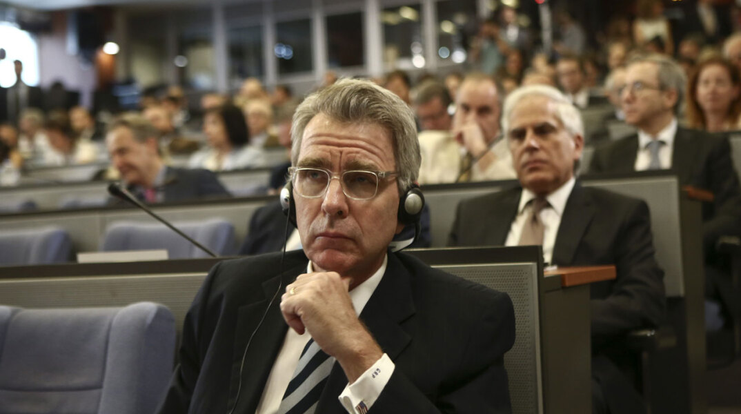 O πρέσβης των ΗΠΑ στην Αθήνα Τζέφρι Πάιατ