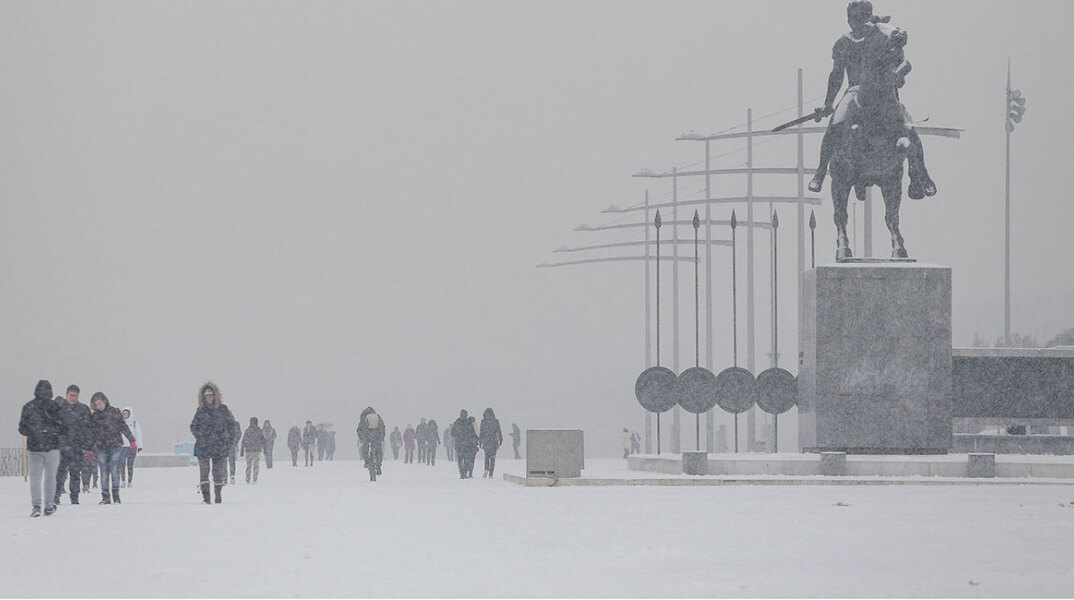 Χιόνια στην παραλία της Θεσσαλονίκης