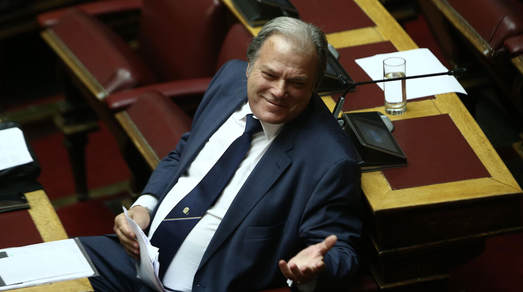 Κωνσταντίνος Κατσίκης