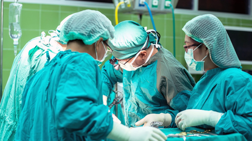 live-stream-surgery-for-patient-education.jpg