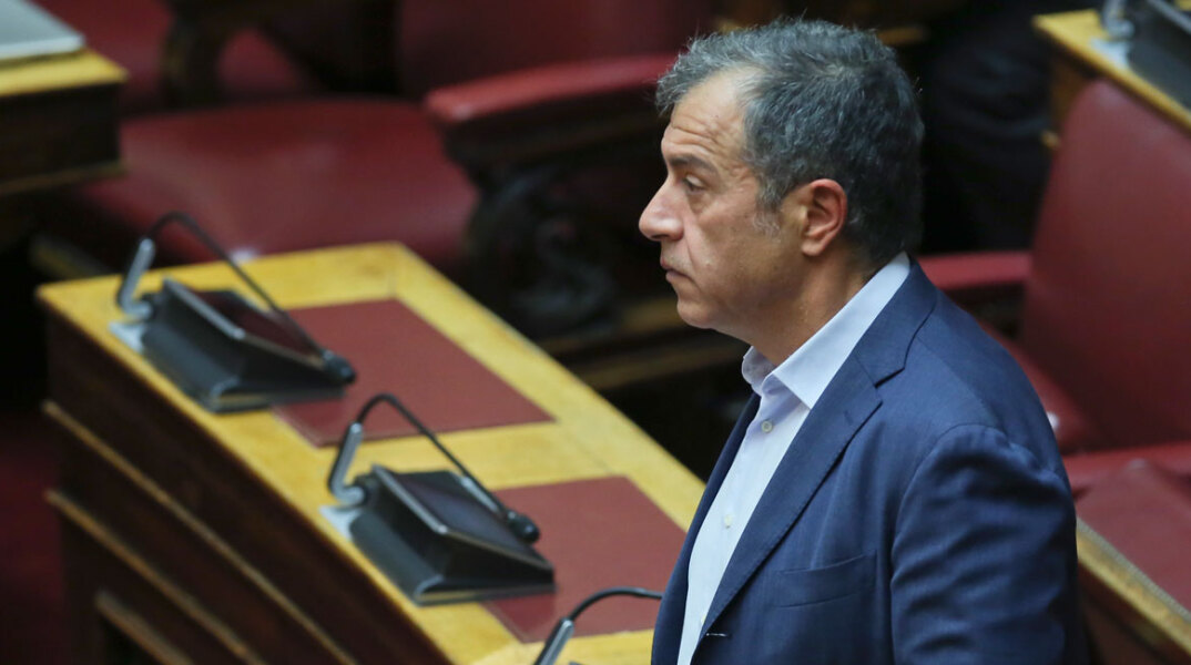 Σταύρος Θεοδωράκης