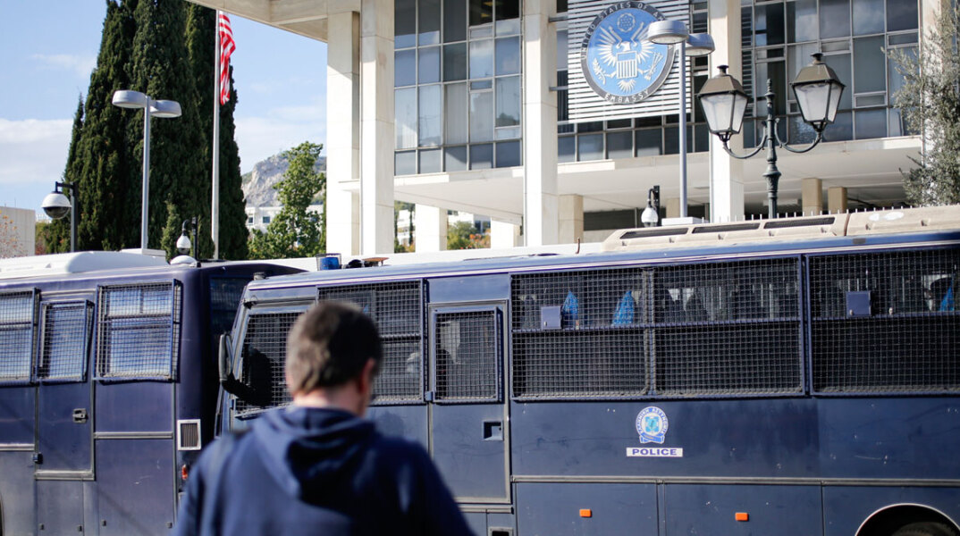 amerikaniki-presbeia