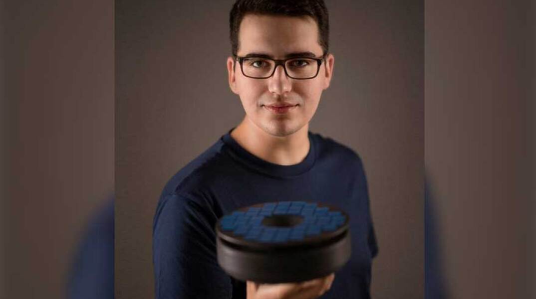 Βαγγέλης Καραθάνος