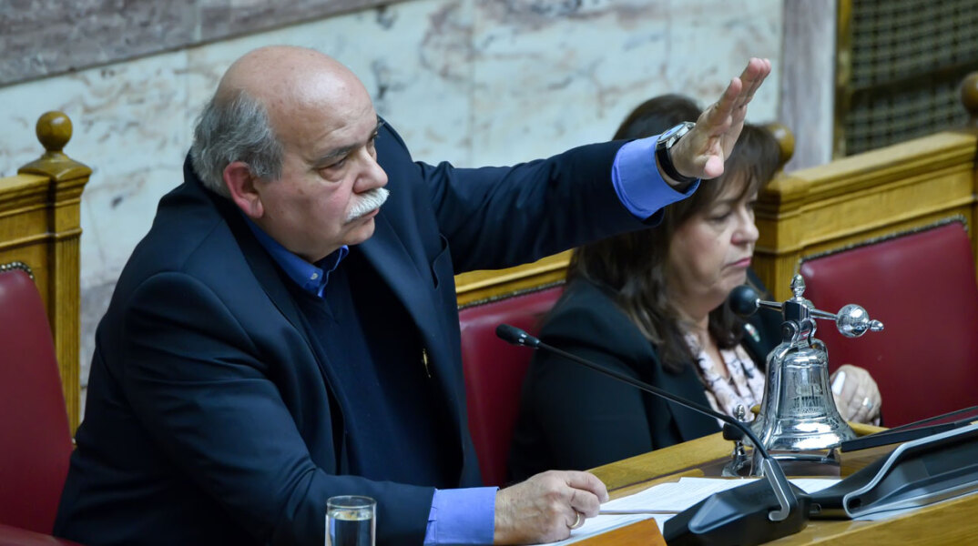 Νίκος Βούτσης