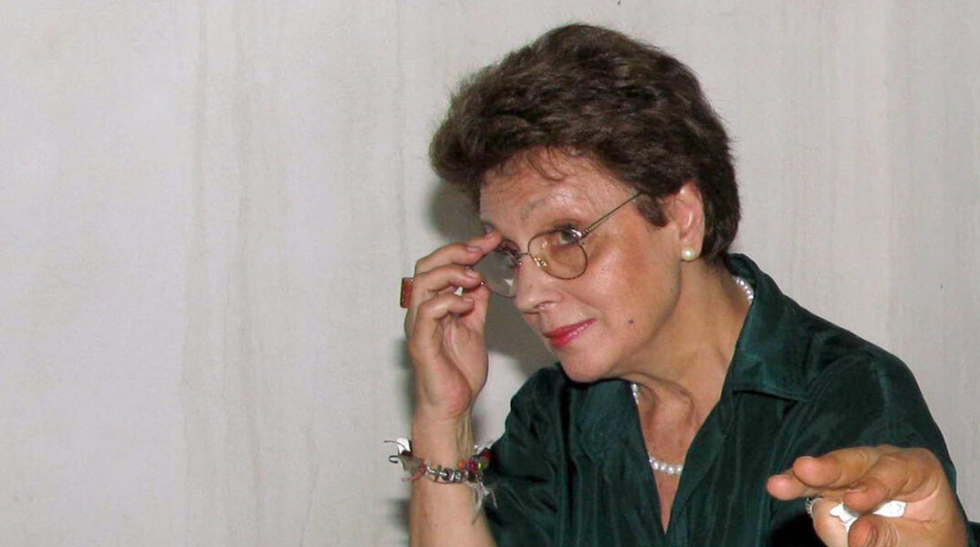 Έφη Στρούζα