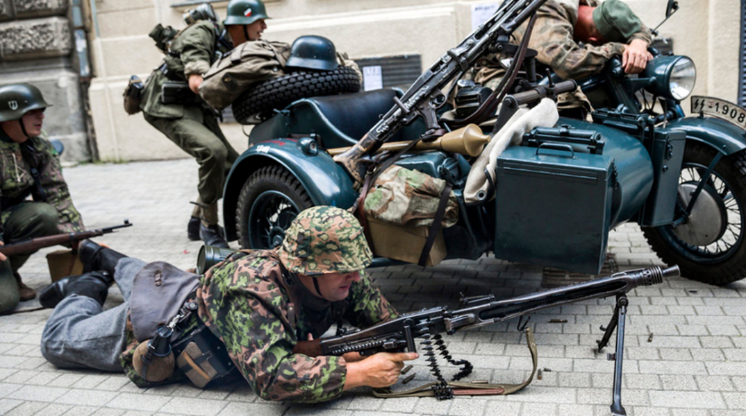 Αναπαράσταση μάχης του Β' Παγκοσμίου Πολέμου
