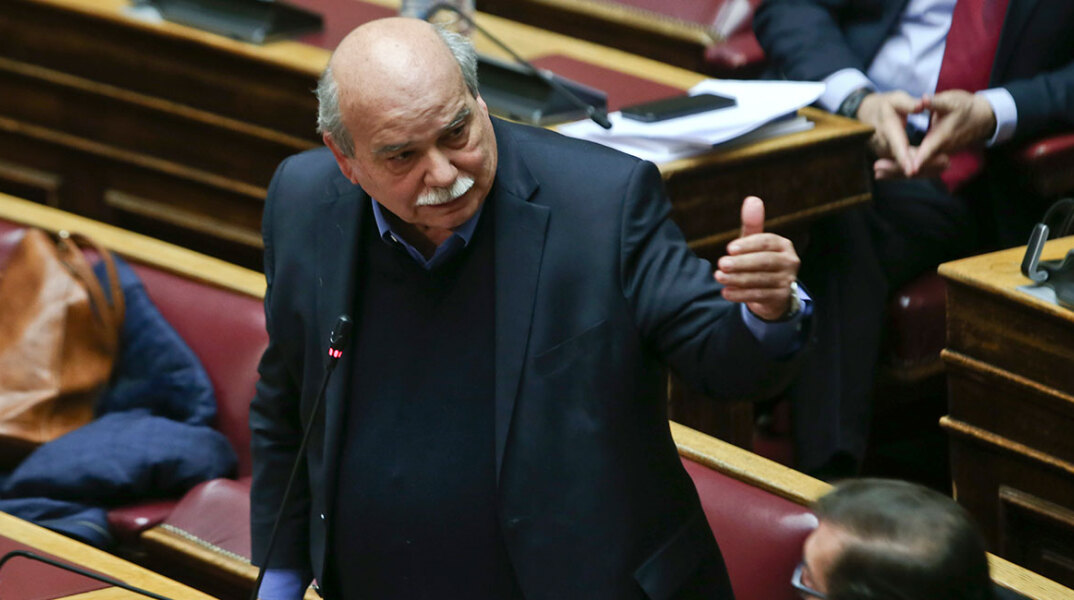 Νίκος Βούτσης 