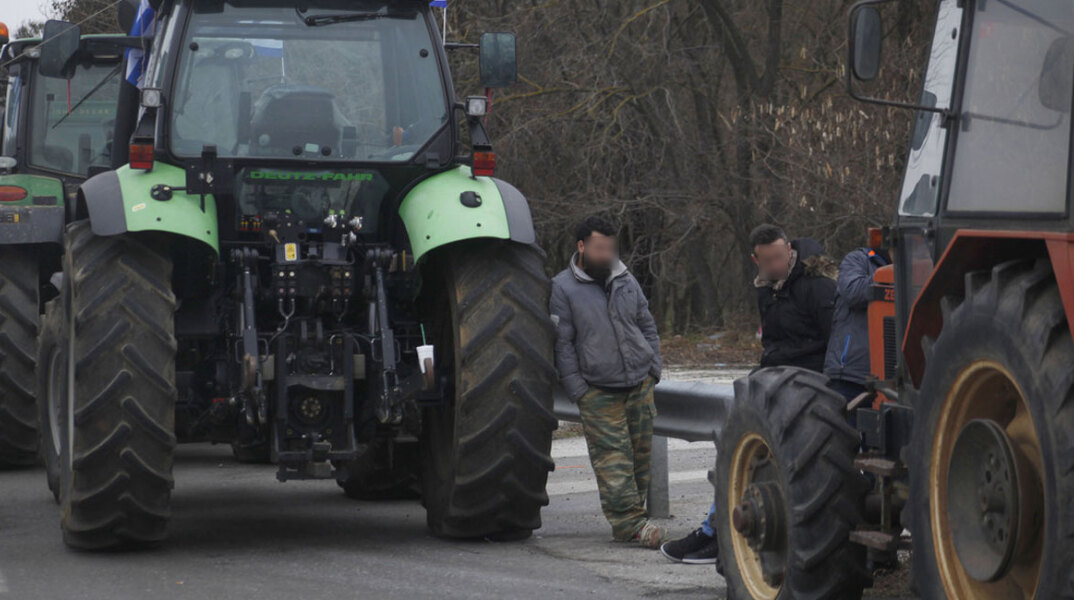 Μπλόκο στο τελωνείο Ευζώνων