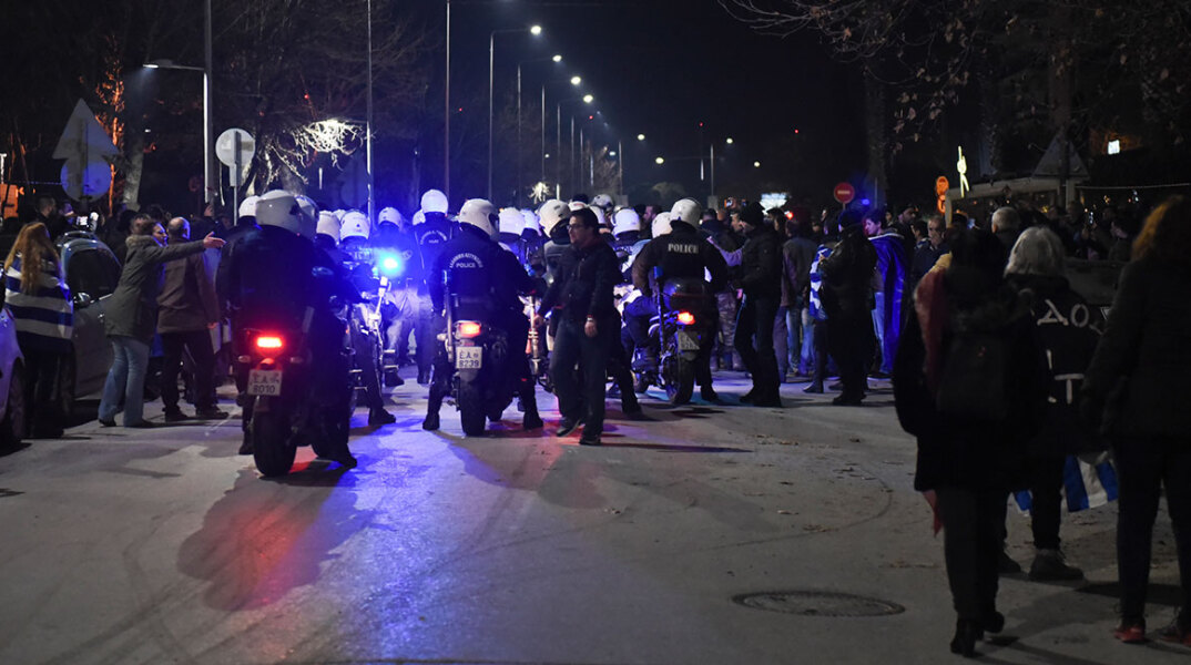 Επεισόδια έξω από το Μέγαρο Μουσικής Θεσσαλονίκης