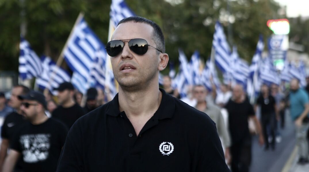 Επίθεση Χρυσαυγιτών με επικεφαλής τον Ηλία Κασιδιάρη σε δύο γυναίκες στην Κυψέλη 