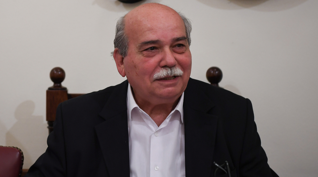 Νίκος Βούτσης