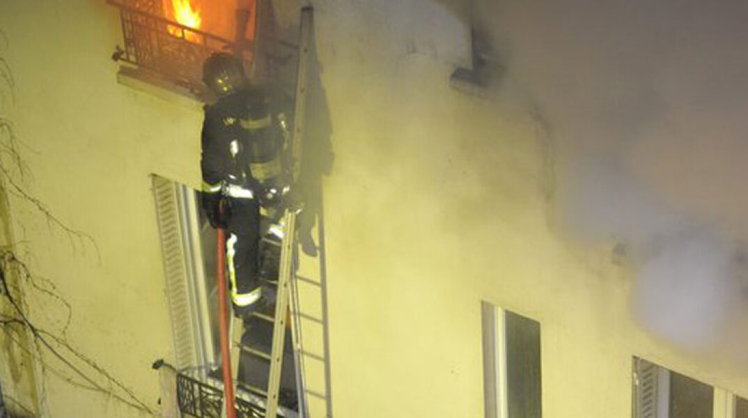  Πυρκαγιά - Παρίσι 