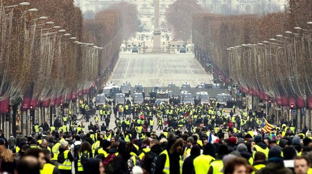 yellow-vest