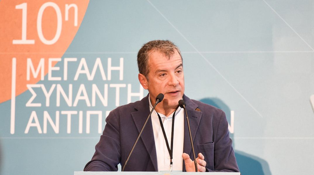 Σταύρος Θεοδωράκης