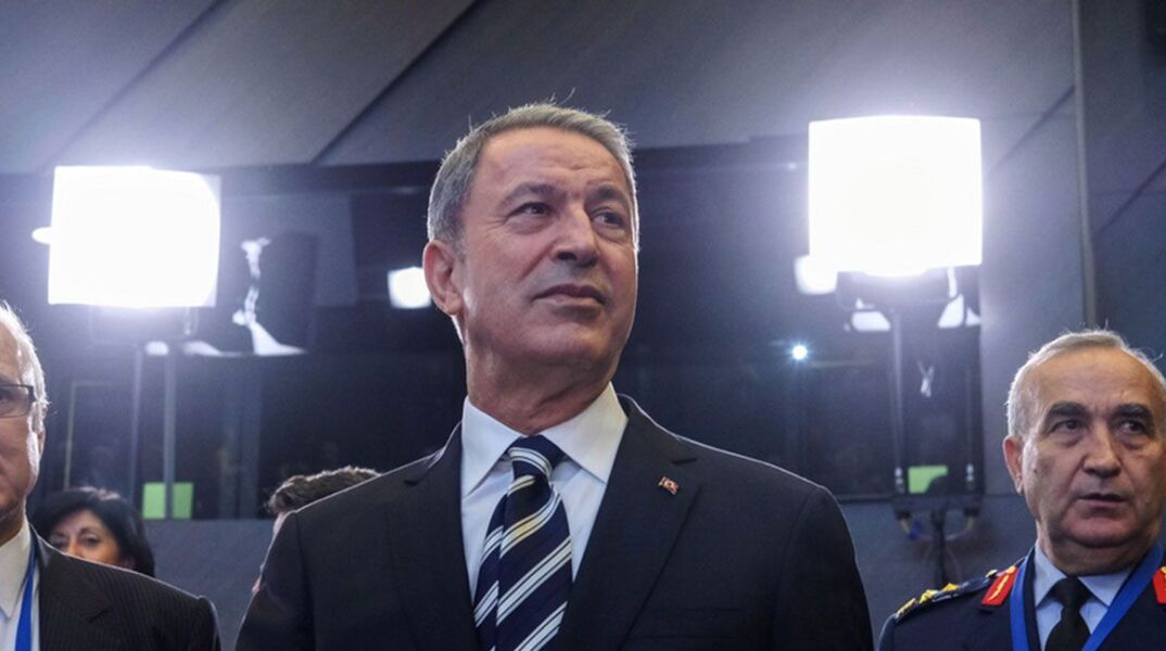 hulusi-akar