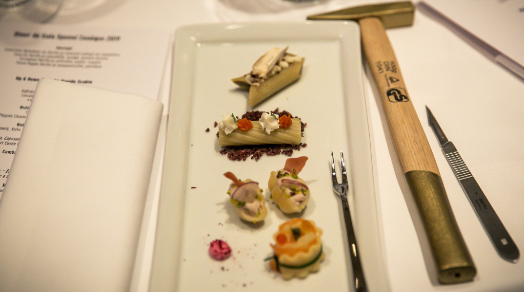 χρυσοί σκούφοι