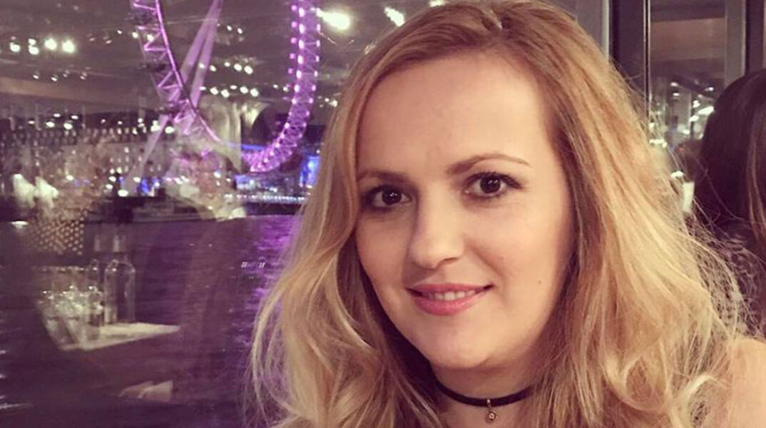 Φλώρα Πέτση