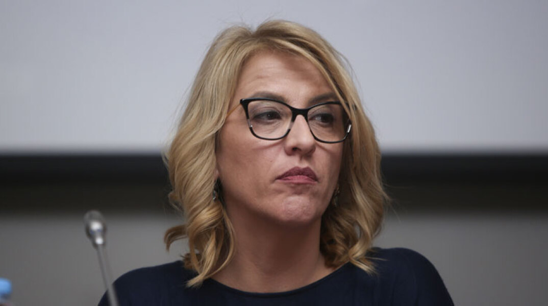 Ρένα Δούρου