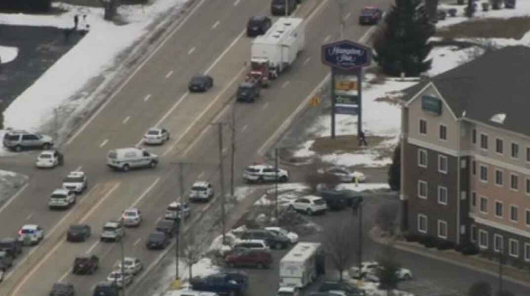 Πυροβολισμοί στο Ιλινόι 