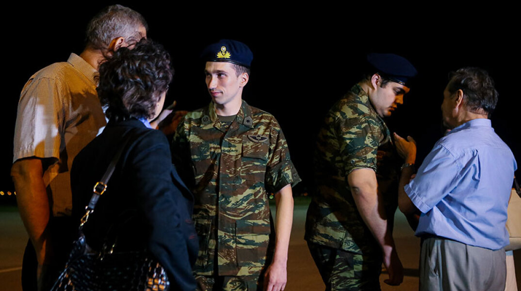 ellines-stratiotikoi